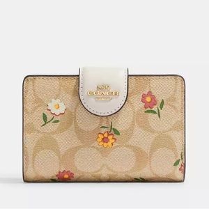 COACH Medium Corner Zip Wallet In Signature Canvas With Nostalgic Ditsy Print